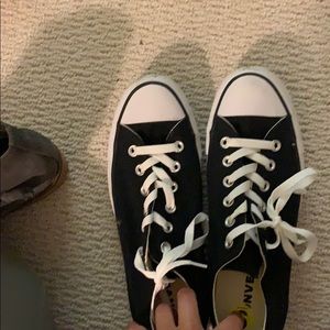 only worn once black converse